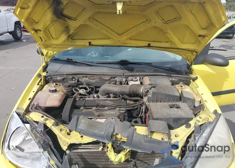 2002 Ford Focus Zx3 из США, поврежденный, VIN 3FAFP31382R163679